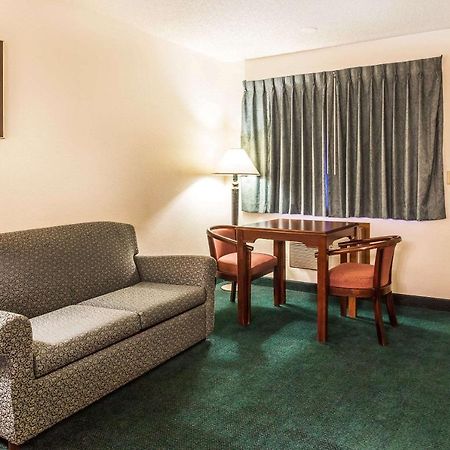 Econolodge Еверетт Екстер'єр фото
